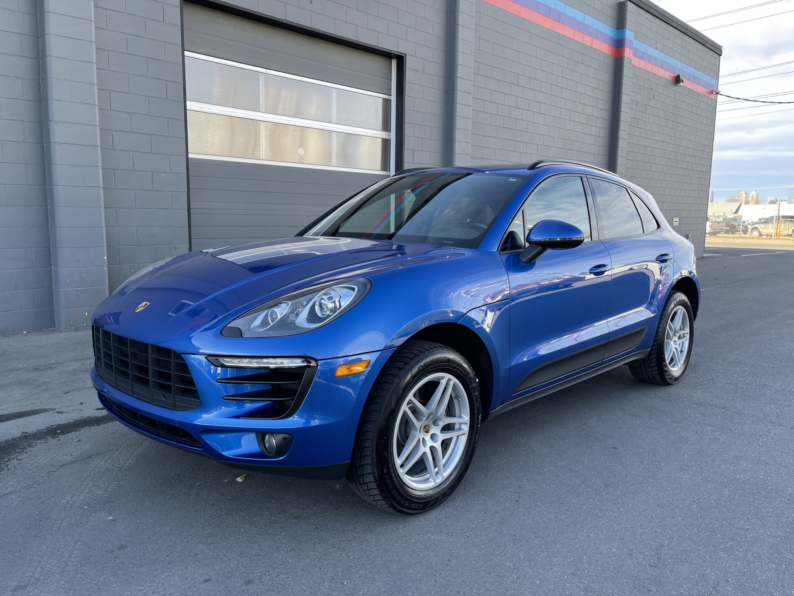 2017 Porsche Macan AWD Sheni's AutoTrend
