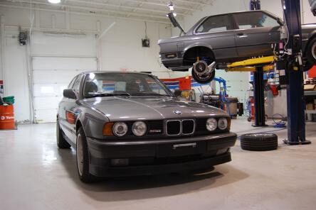 shenis-auto-trend-independent-european-car-specialist-cars-1989-BMW-Alpina-02