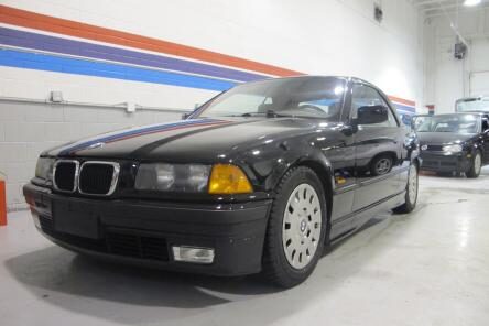 shenis-auto-trend-independent-european-car-specialist-vehicles-1999-BMW-328ic-01