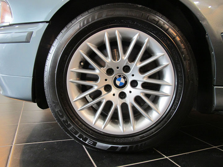 shenis-auto-trend-independent-european-car-specialist-2003-BMW-530i-E39-6-Cylinder-4-Door-Sedan-12