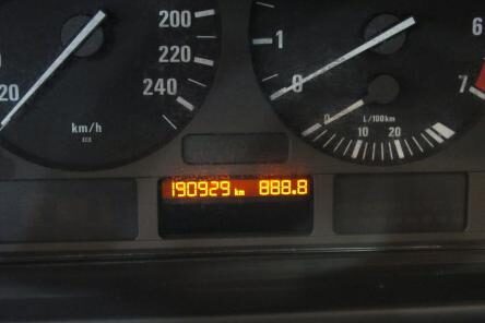 shenis-auto-trend-independent-european-car-specialist-vehicles-2003-BMW-530i-4-Door-Sedan-06