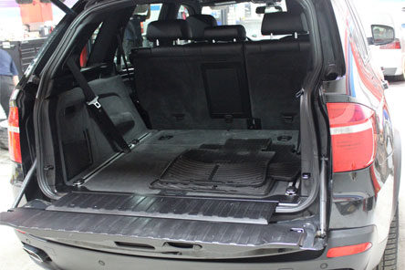 shenis-auto-trend-independent-european-car-specialist-vehicles-2007-bmw-x5-48i-e70-full-loaded-awd-06