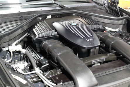 shenis-auto-trend-independent-european-car-specialist-vehicles-2007-bmw-x5-48i-e70-full-loaded-awd-12