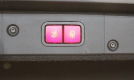 shenis-auto-trend-independent-european-car-specialist-vehicles-2008-mercedes-e550-4-matic-12