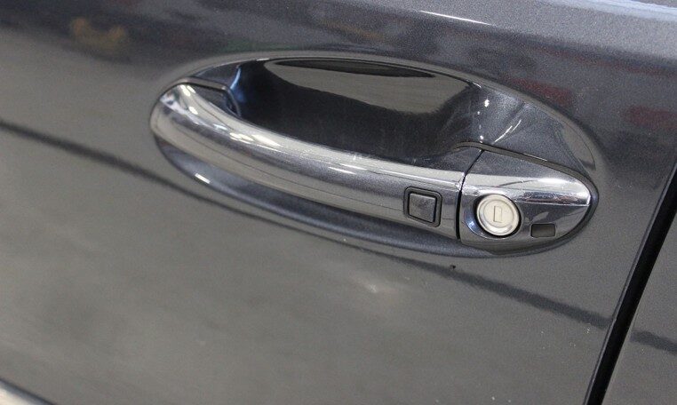 shenis-auto-trend-independent-european-car-specialist-vehicles-2008-mercedes-e550-4-matic-16