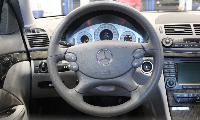 shenis-auto-trend-independent-european-car-specialist-vehicles-2008-mercedes-e550-4-matic-25