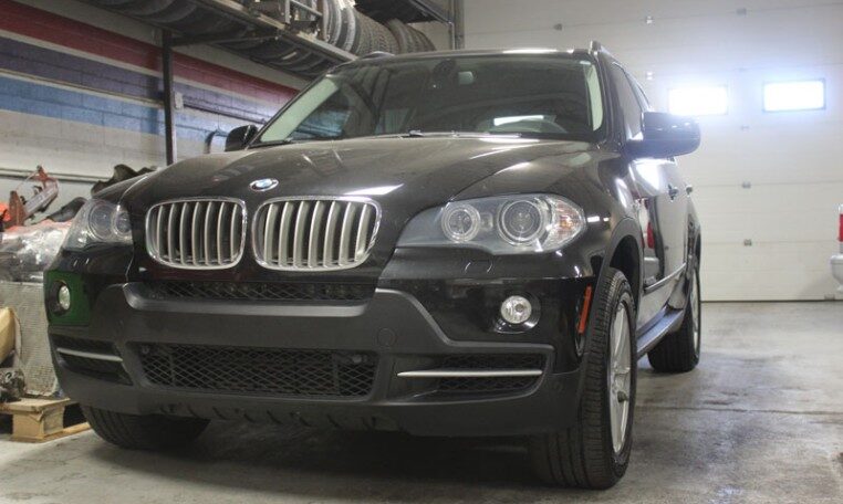 shenis-auto-trend-independent-european-car-specialist-vehicles-2010-bmw-x5-35d-e70-awd-fully-loaded-01