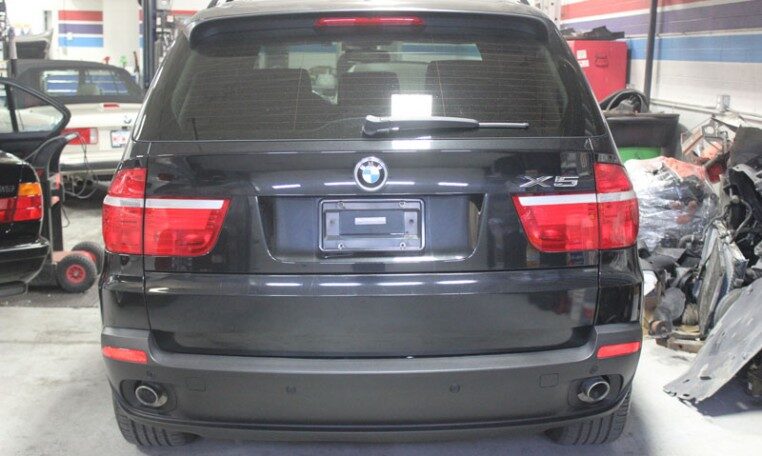 shenis-auto-trend-independent-european-car-specialist-vehicles-2010-bmw-x5-35d-e70-awd-fully-loaded-04