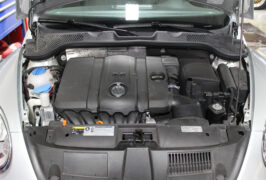 shenis-auto-trend-independent-european-car-specialist-vehicles-2013-volkswagen-vw-new-beetle-07