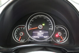 shenis-auto-trend-independent-european-car-specialist-vehicles-2013-volkswagen-vw-new-beetle-09