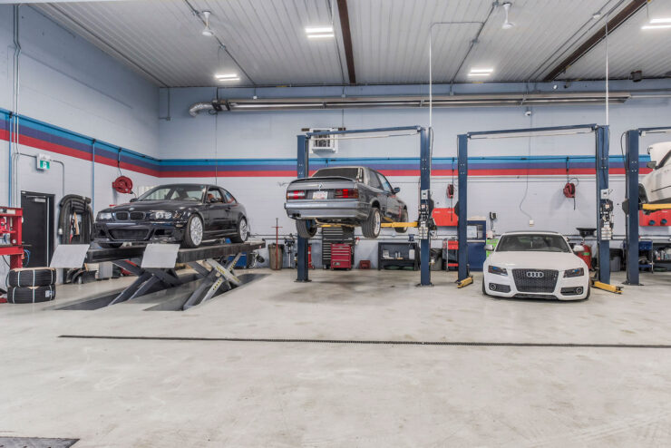 BMWs receiving maintenance services