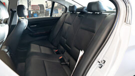sheni's-2009-BMW-335-DIESEL-rear-seat