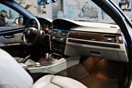 Sheni's-2008-E92-BMW-M3-interior-2