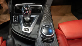 sheni's-2015-F83-BMW-M4-centre-console