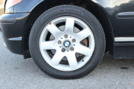 2004-BMW-325Xi-Touring-05