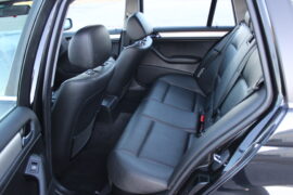 2004-BMW-325Xi-Touring-09