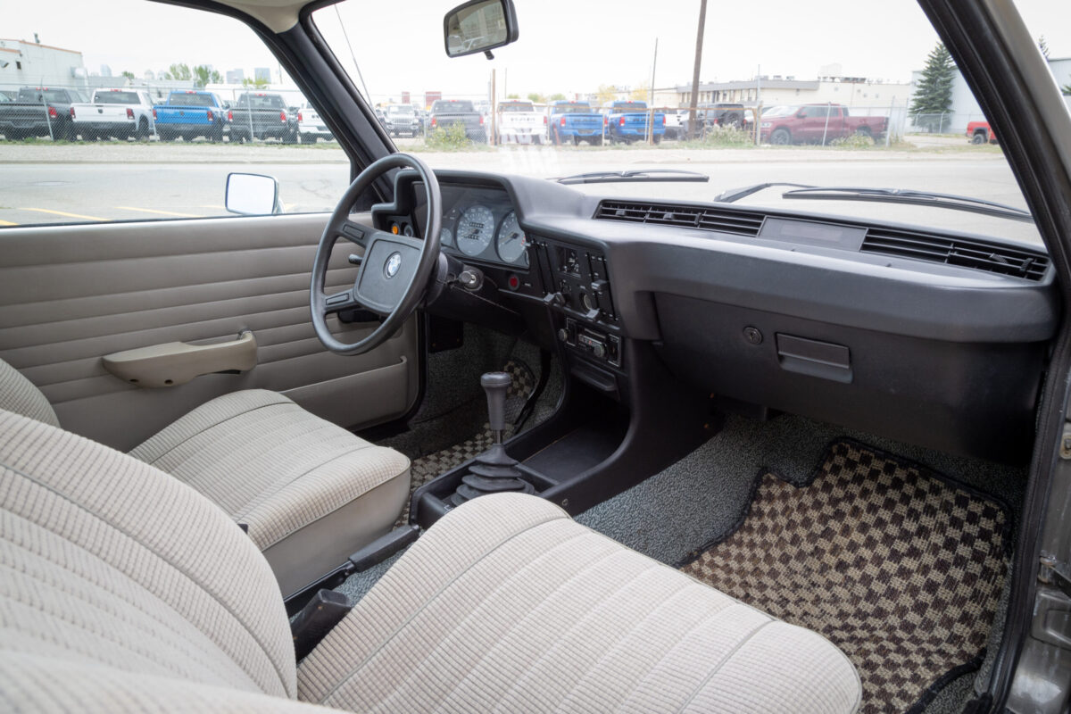 shenisautotrend-1978-bmw-320i-e21-14