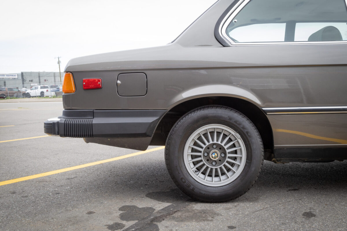 shenisautotrend-1978-bmw-320i-e21-9