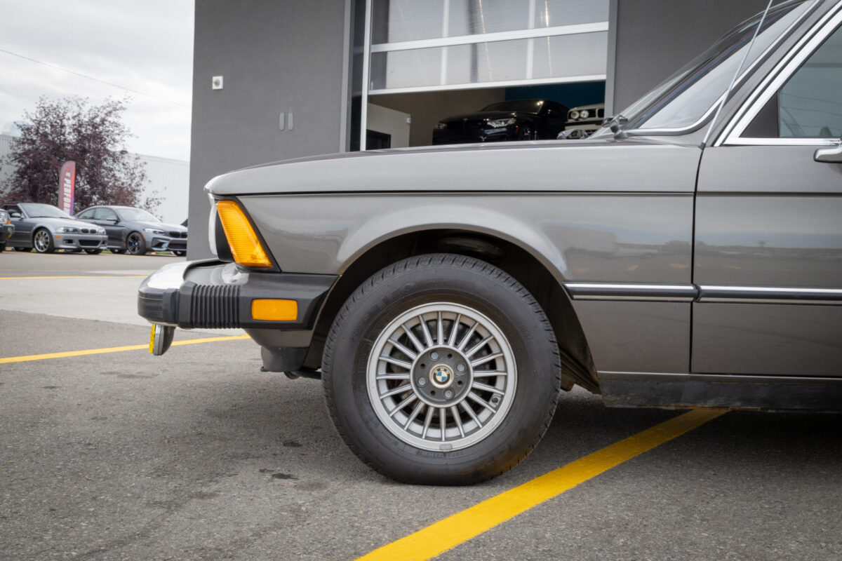 shenisautotrend-1978-bmw-320i-e21-7